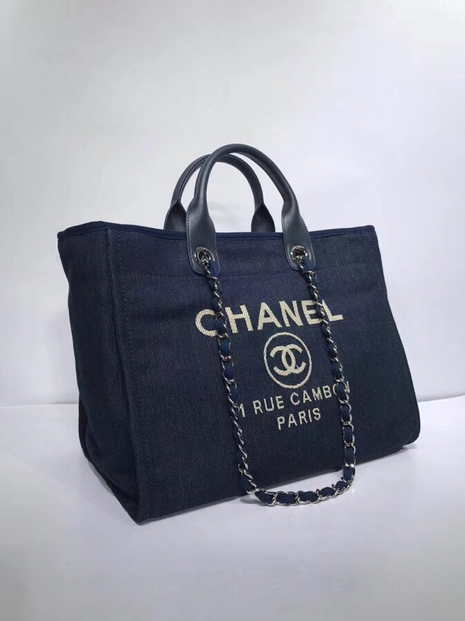 Ch**el shopping bags